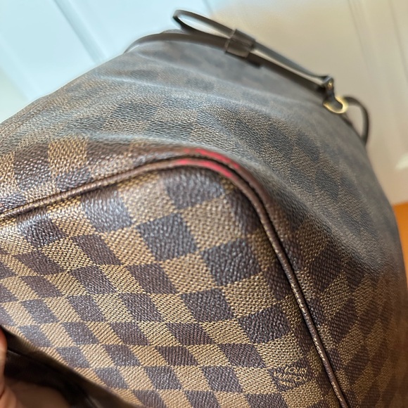 Louis Vuitton Damier Neverfull; GM size; Preloved; CLOSET CLEAR OUT!!! - Picture 5 of 17